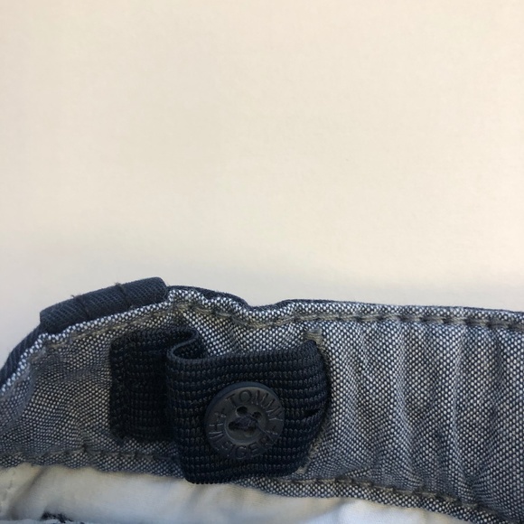 Tommy Hilfiger Dress Shorts - Picture 3 of 4